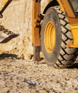 Pasi esentiali in intretinerea utilajelor de constructii primavara